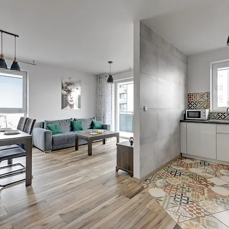 Bastion View Triapart